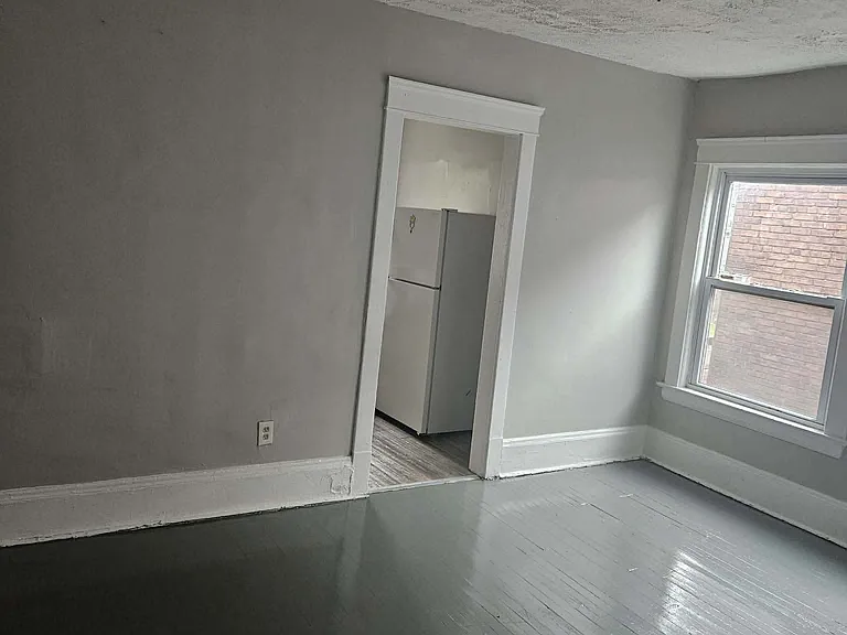 10321 Kempton Ave #3 — Photo 4