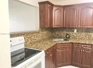 1540 NE 191st St APT 102, Miami, FL 33179