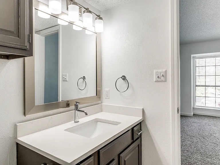 The Laney — Photo 15