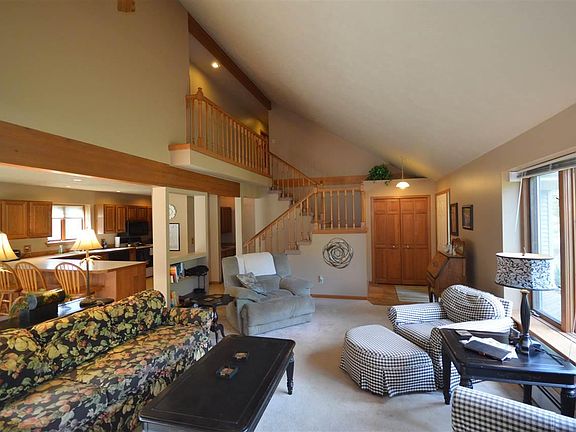 4th image of 4843 Hampshire Dr