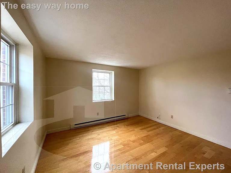 21 Franklin St #3 — Photo 2