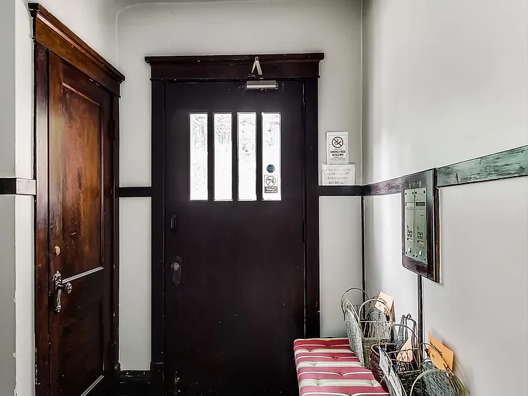 2646 Ewing Ave #1 — Photo 6