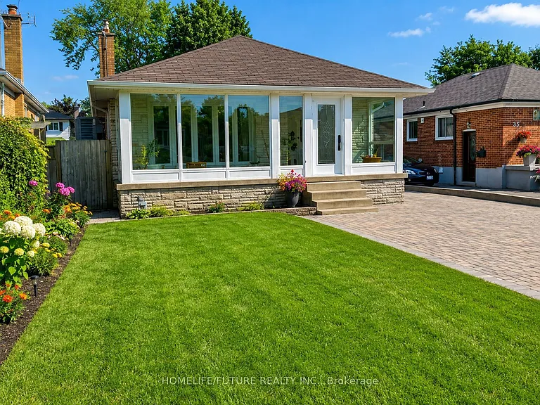 37 Miramar Cres #UPPER — Photo 15