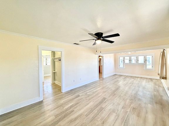 5th image of 41861 Acacia Ave
