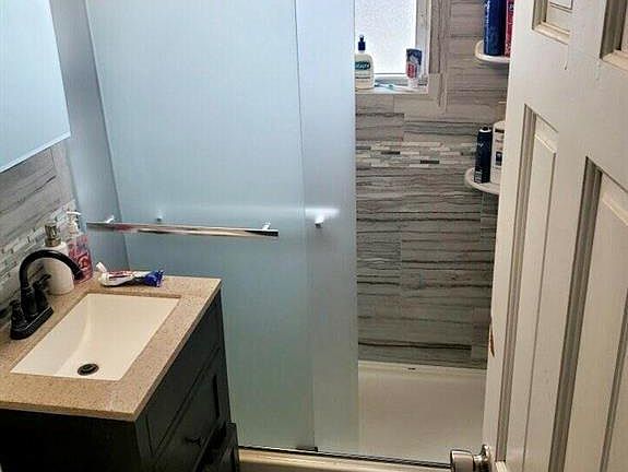 4th image of 15028 Jewel Ave #60A