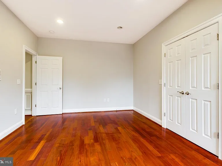 8012 Bainbridge Rd #2 — Photo 10