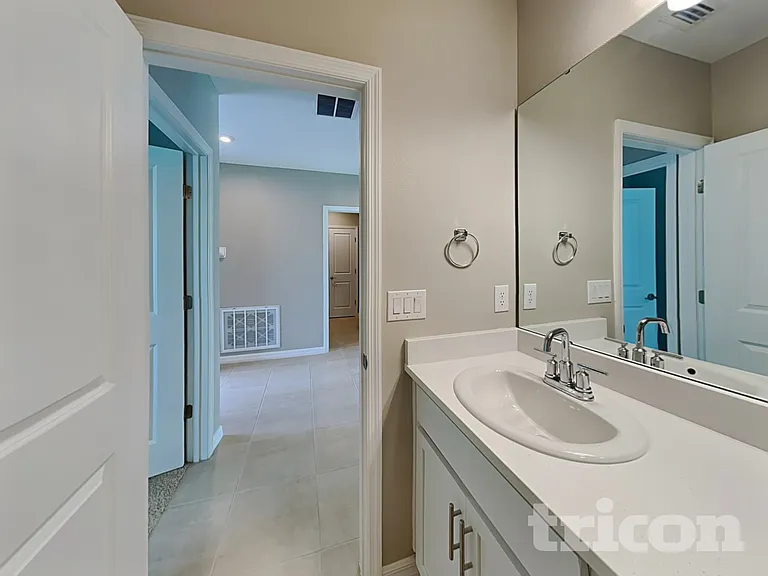 244 Garnet Ave — Photo 14