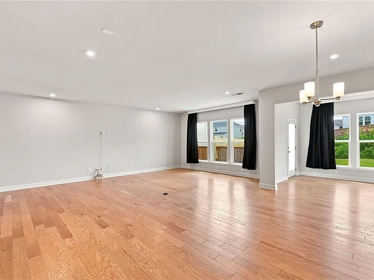 406 Riverclub Rd — Photo 13
