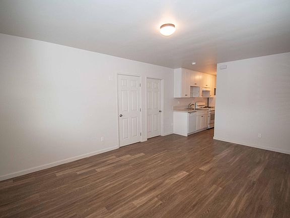 3rd image of 6911 1/2 Glidden St #6911-1/2