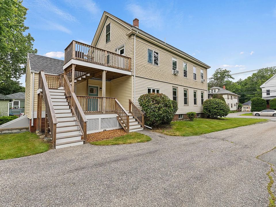 Off street parking / large driveway