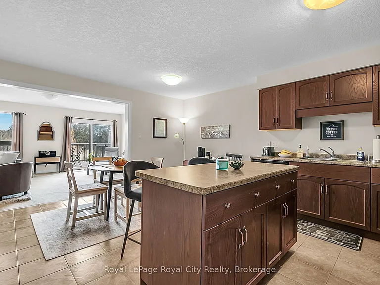 355 Macalister Blvd #9 — Photo 7