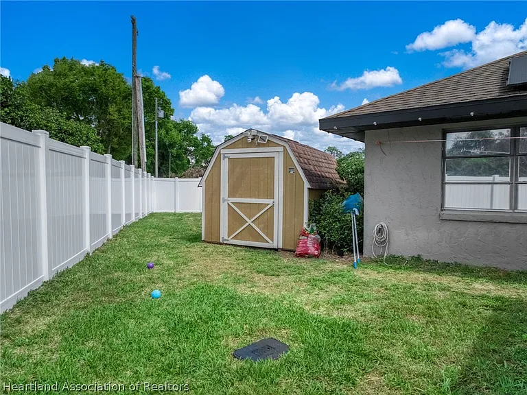 4201 Westminster Rd — Photo 32