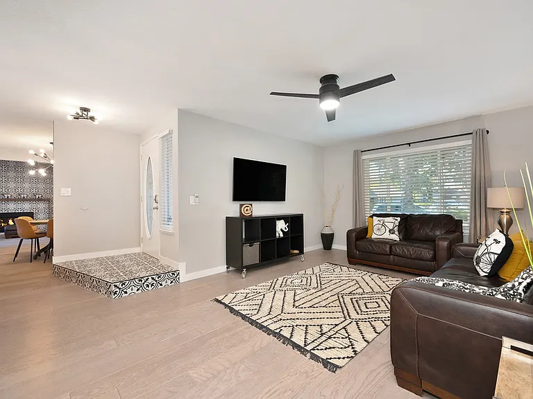 3425 Corbin Way — Photo 33
