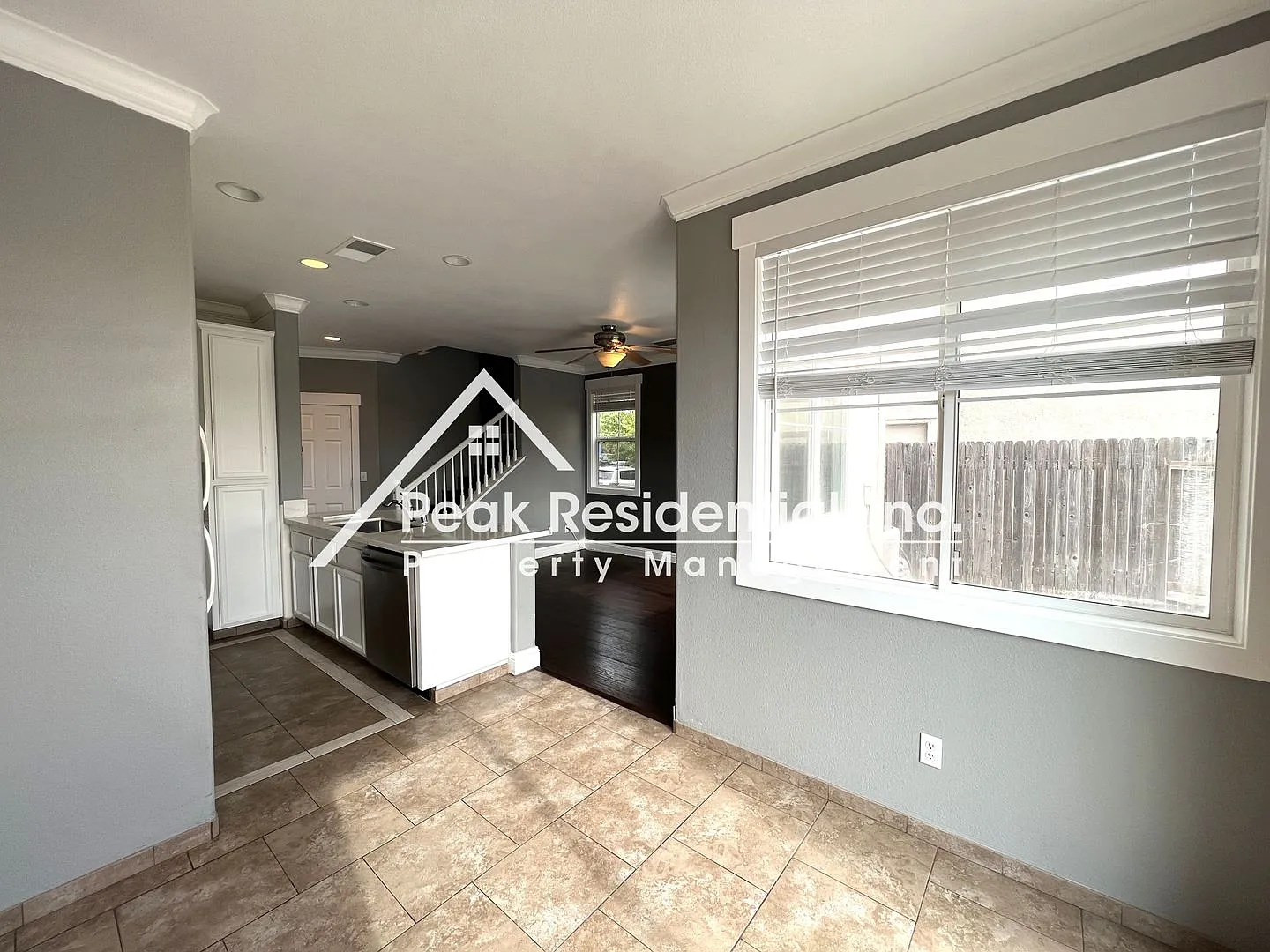 Wonderful North Natomas 3bd/2.5ba Home with 2 Car Garage — Photo 3