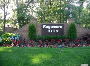 248 Sagamore Hills Dr, Port Jefferson Station, NY 11776