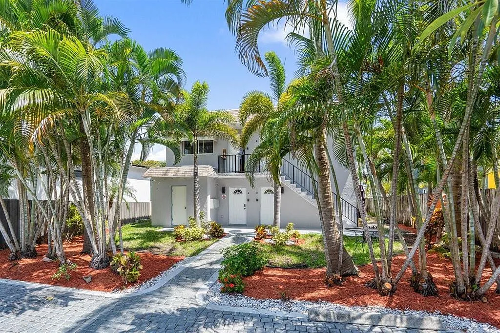 1 bed, 1.0 bath, 600 sqft, $1,900 — Photo 1