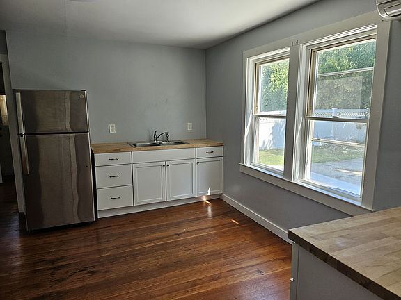Bright, sunny kitchen