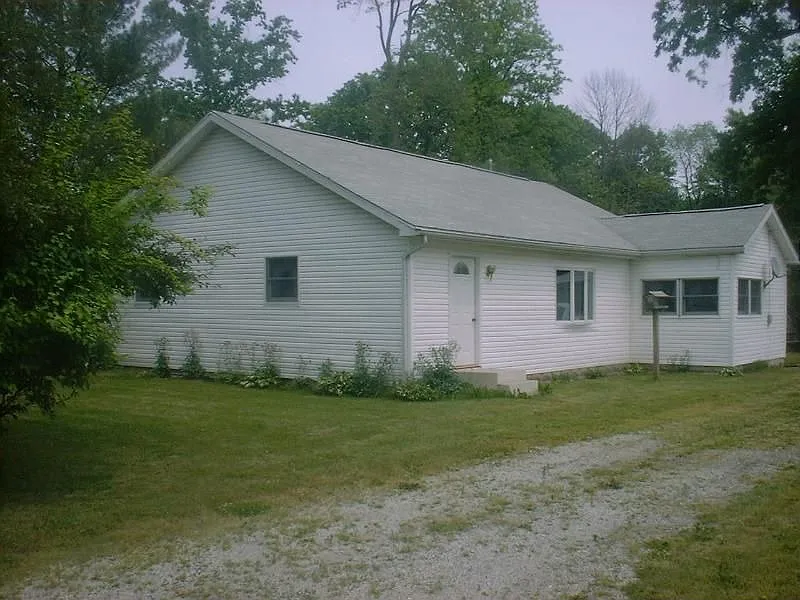 1824 James Rd photo 1