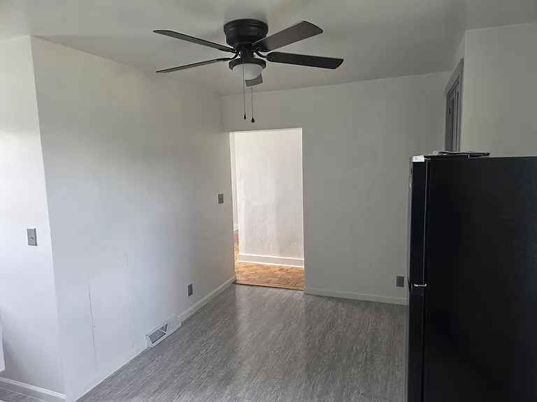 441 Center St #1 — Photo 3