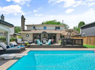 608 Moorelands Cres, Milton, ON L9T4B5