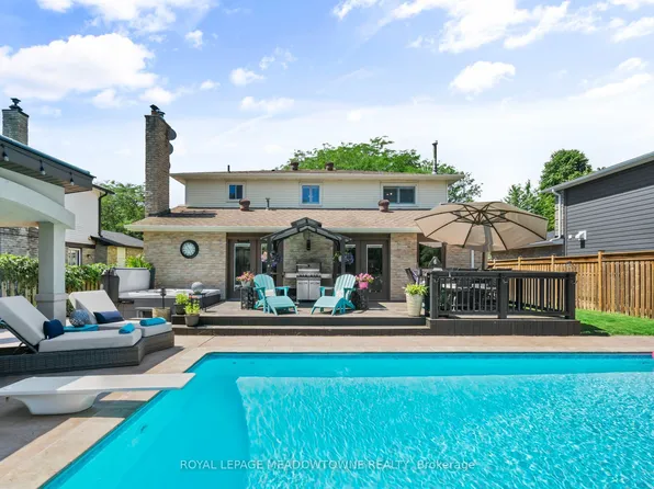608 Moorelands Cres, Milton, ON L9T 4B5