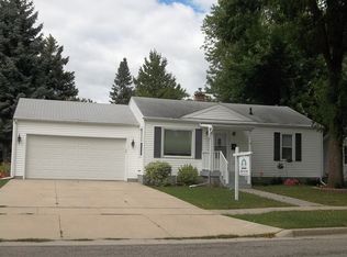 565 Marshall Ave, Fond Du Lac, WI 54935