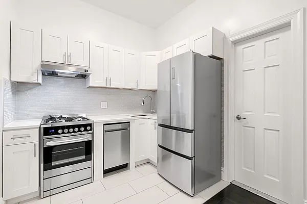 Rented by Compass | media 12