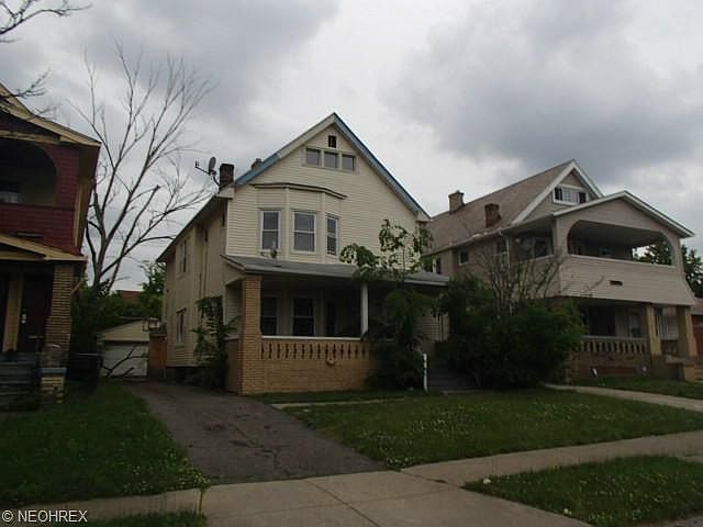 1st image of 3280 E 134th St