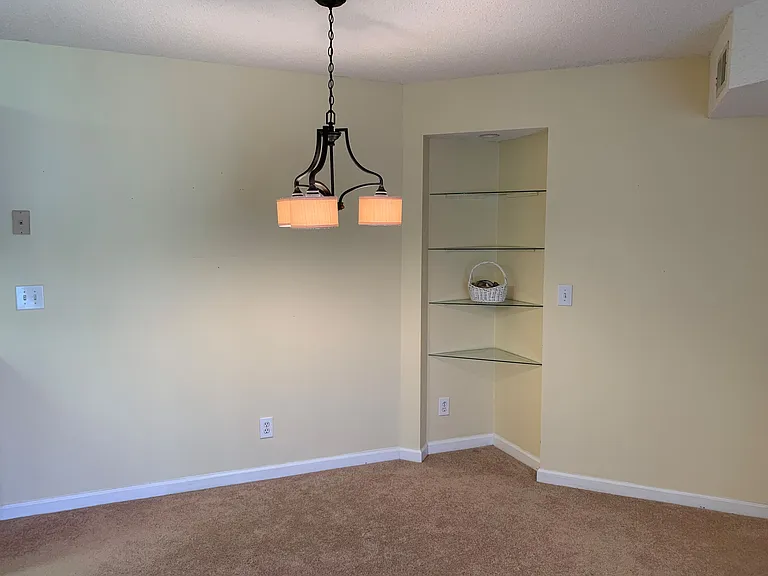 2136 Clearwater Dr #F — Photo 8