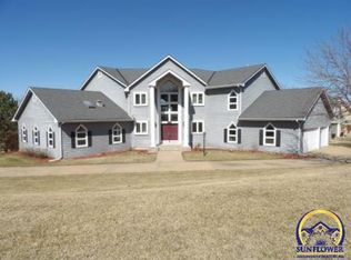 5816 SW Clarion Ln, Topeka, KS 66610