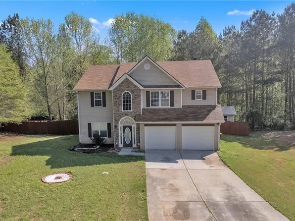 7228 Silverleaf Cir, Fairburn, GA 30213