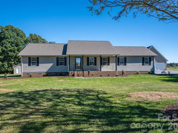 4510 Western Sky Ct, Lincolnton, NC 28092