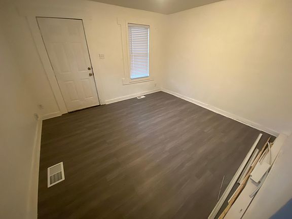 4th image of 815 N Tuxedo St #813