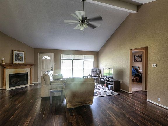 2nd image of 2627 Friarwood Trl