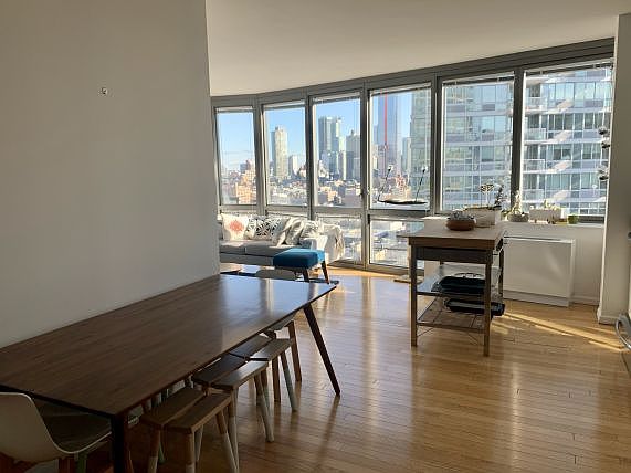 5th image of 4610 Center Blvd APT 1720