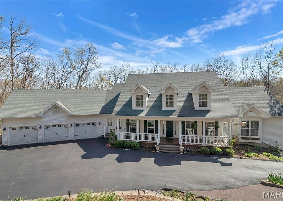 1st image of 19305 Dogwood Valley Ct