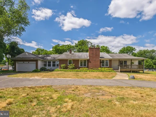 236 Shreve Ave, Barrington, NJ 08007