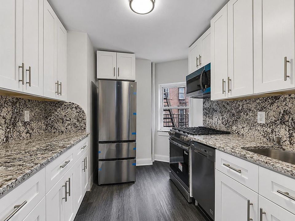 1st image of 14112 78th Ave APT 3H