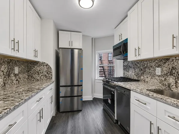 14112 78th Ave APT 3H, Flushing, NY 11367
