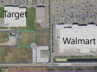 808 Carlyle Ct, Aberdeen, SD 57401