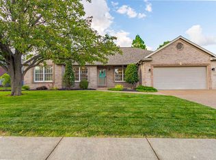 6600 Oakshire Ct, Newburgh, IN