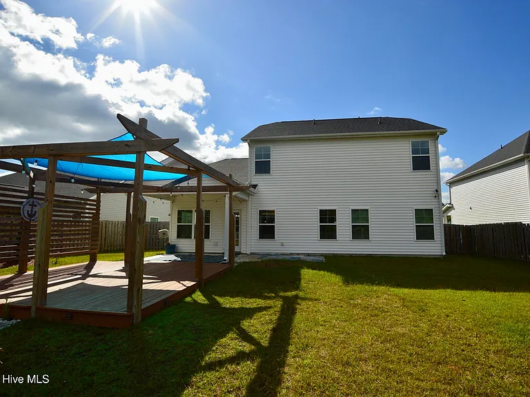 122 Permeta Dr — Photo 38