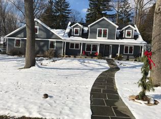 333 Oakwood Ln, Devon, PA 19333