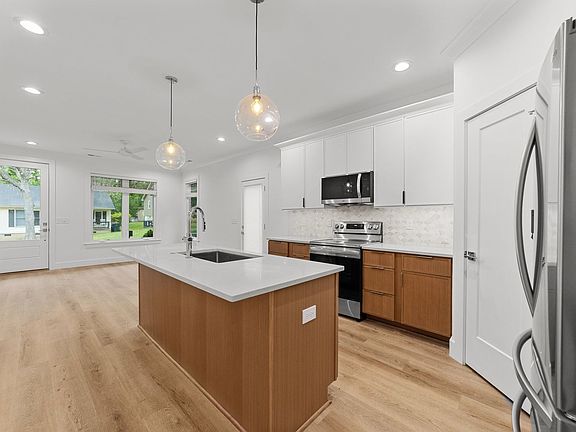 5th image of 6511 Lincolnville Rd