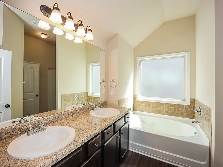 2350 Walker Dr — Photo 10