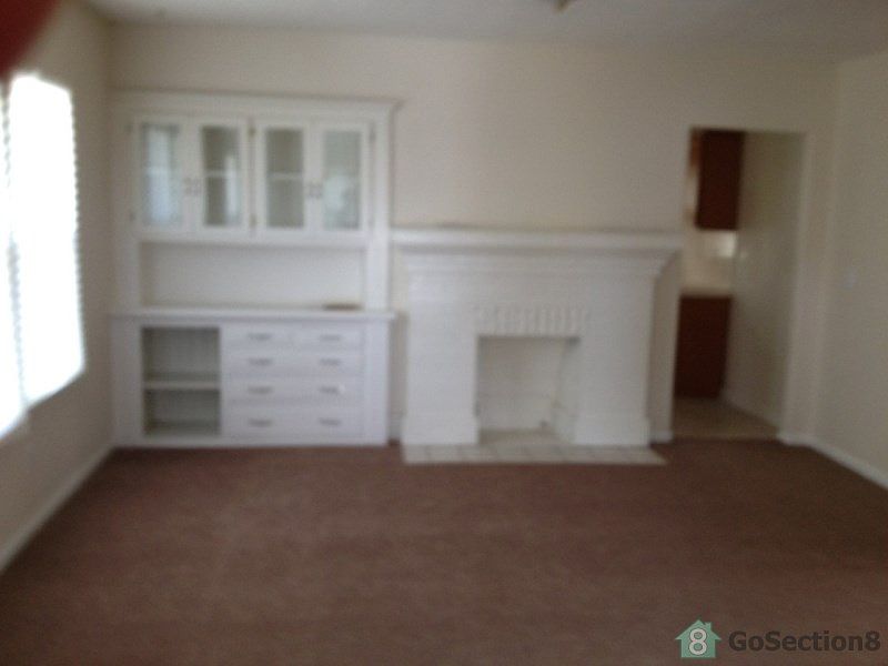 2nd image of 1136 W 75th St