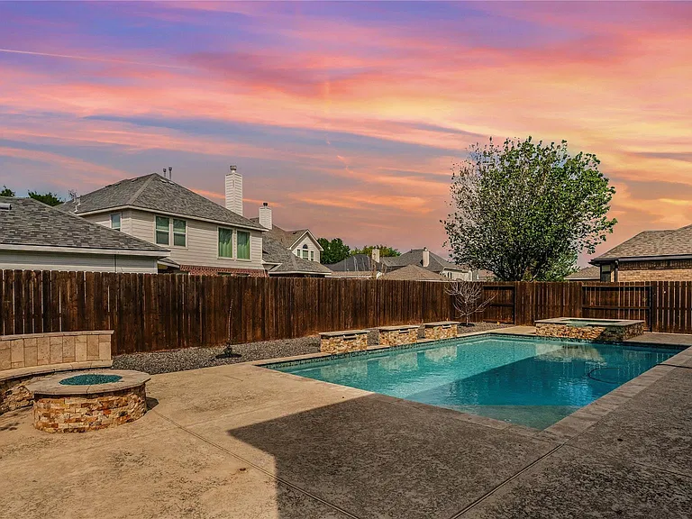 11405 Starlight Bay St — Photo 1