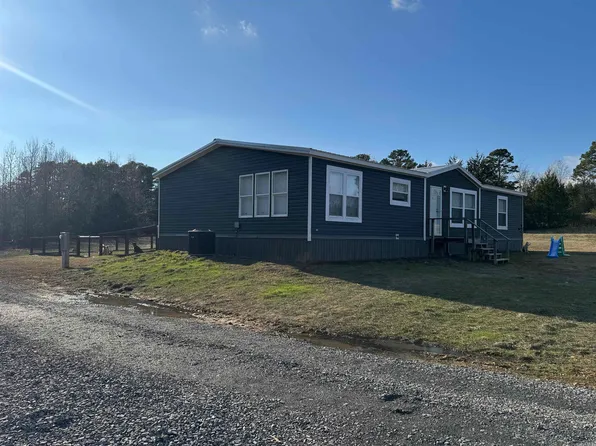 1224 Fox Chase Dr, Greers Ferry, AR 72067