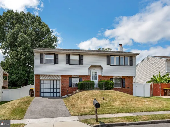 2131 Joshua Dr, Bensalem, PA 19020