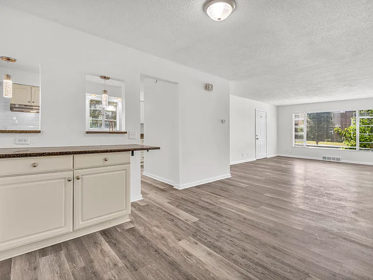 1787 Tanglewood Dr — Photo 11